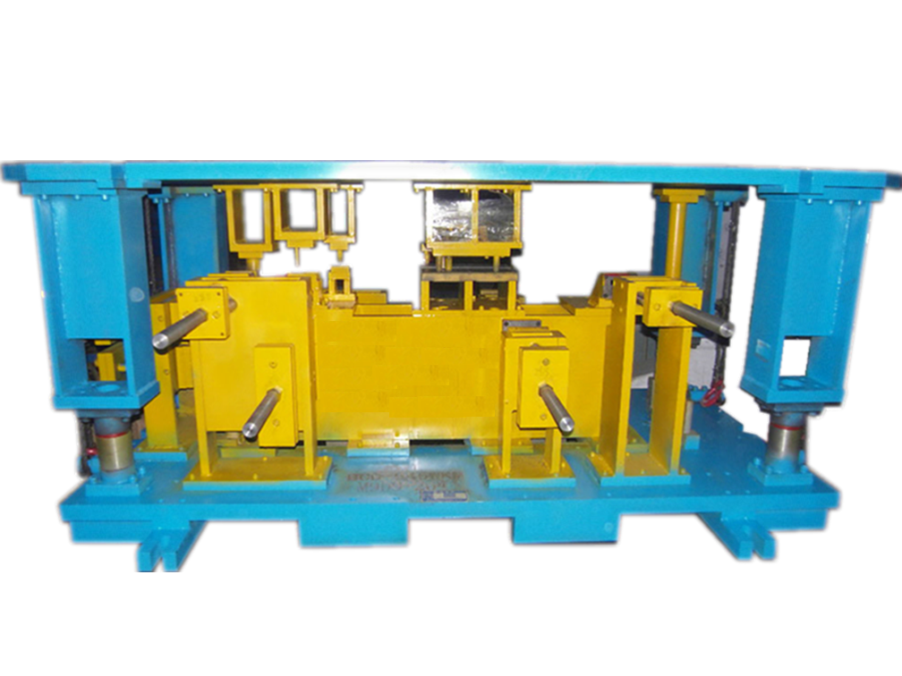 Inner liner punching die
