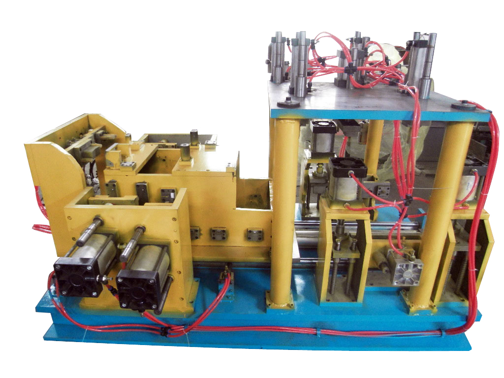 Punching die for refrigerator freezer liner